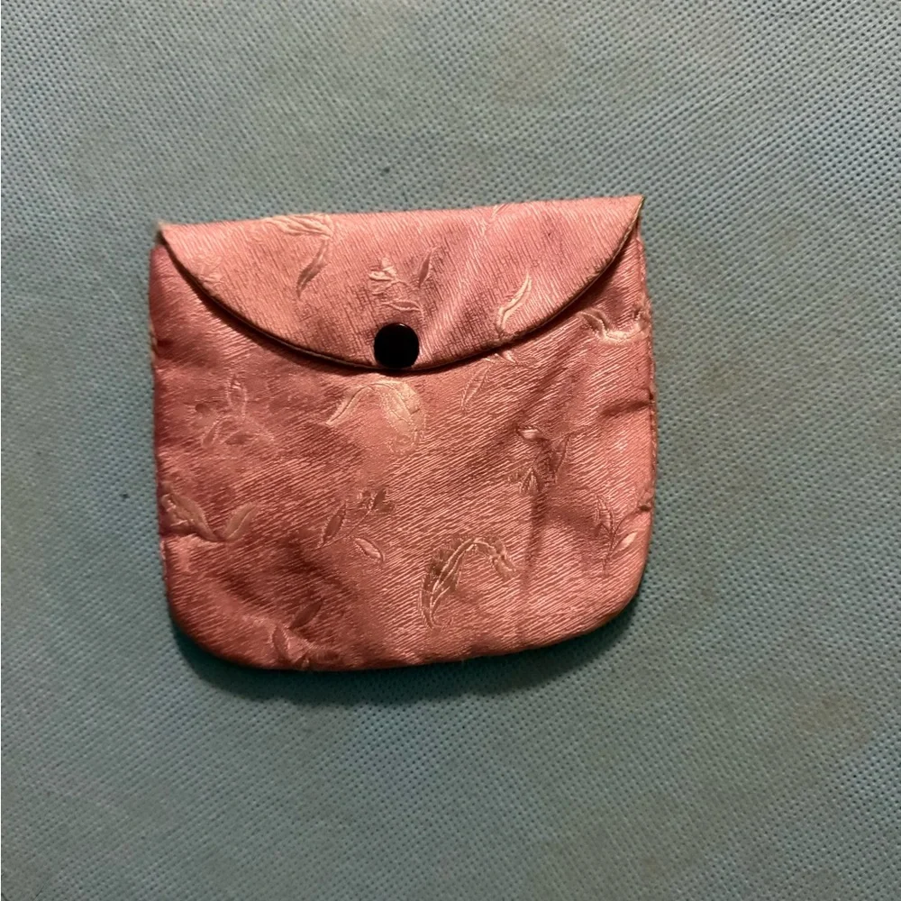 Elegant Pink Floral Women's Bag - Picture 3 of 4